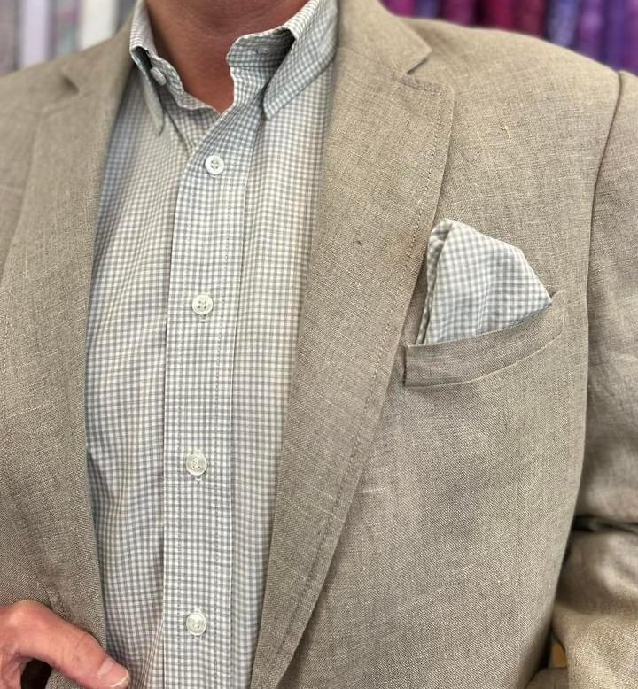 The breast pocket turned out to show the pocket bag, made from the same check as the shirt.